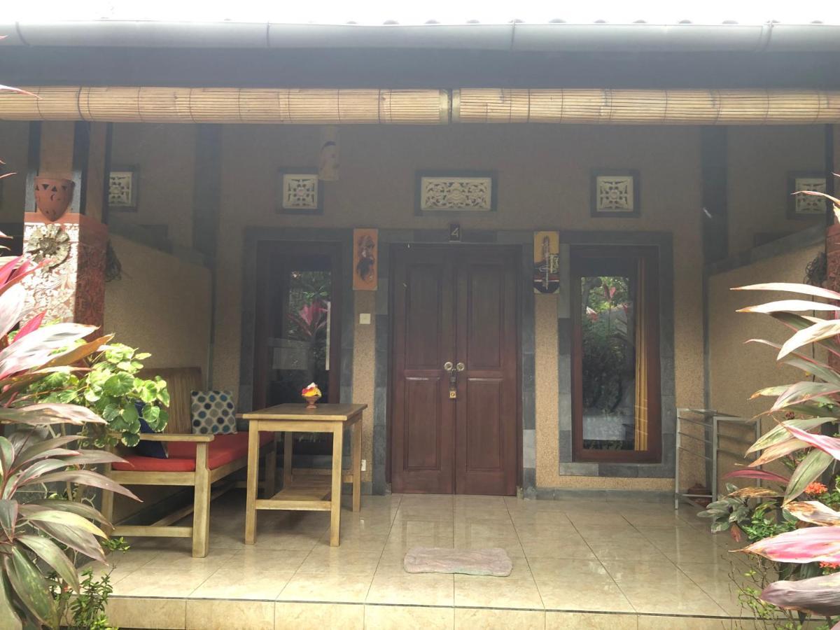 Pondok Shindu Guest House เปมูเตรัน ภายนอก รูปภาพ