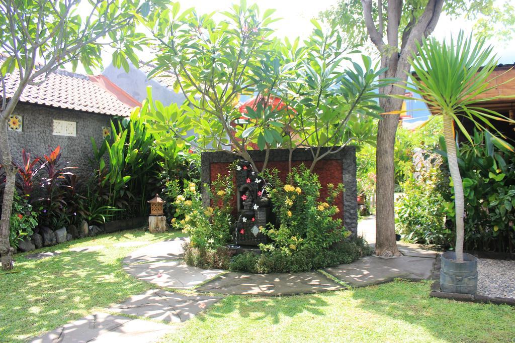 Pondok Shindu Guest House เปมูเตรัน ภายนอก รูปภาพ