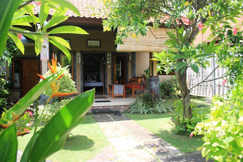 Pondok Shindu Guest House เปมูเตรัน ภายนอก รูปภาพ