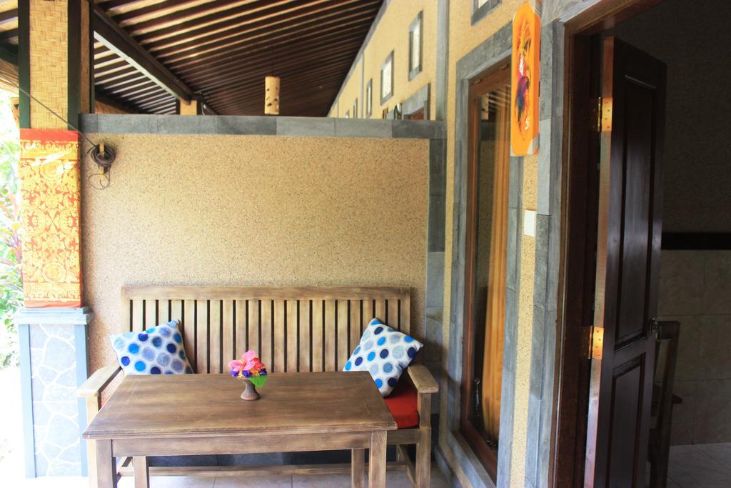 Pondok Shindu Guest House เปมูเตรัน ภายนอก รูปภาพ
