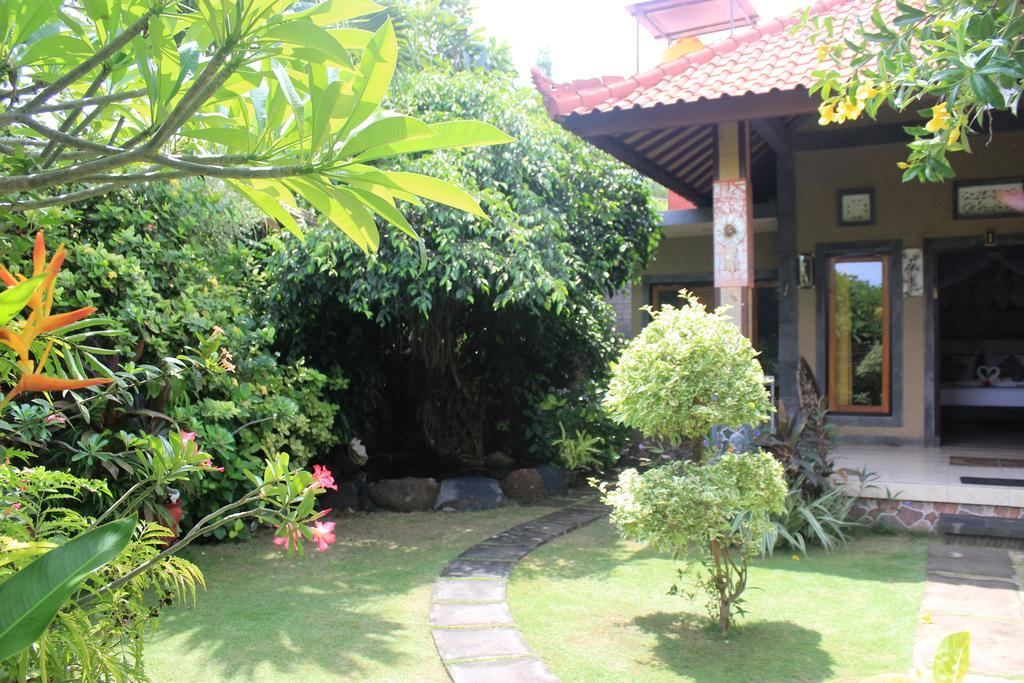 Pondok Shindu Guest House เปมูเตรัน ภายนอก รูปภาพ